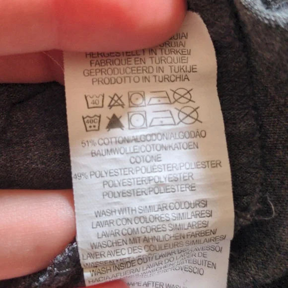 Primark in pizza we crust Pocket Roll Sleeve T-shirt - Picture 7 of 7